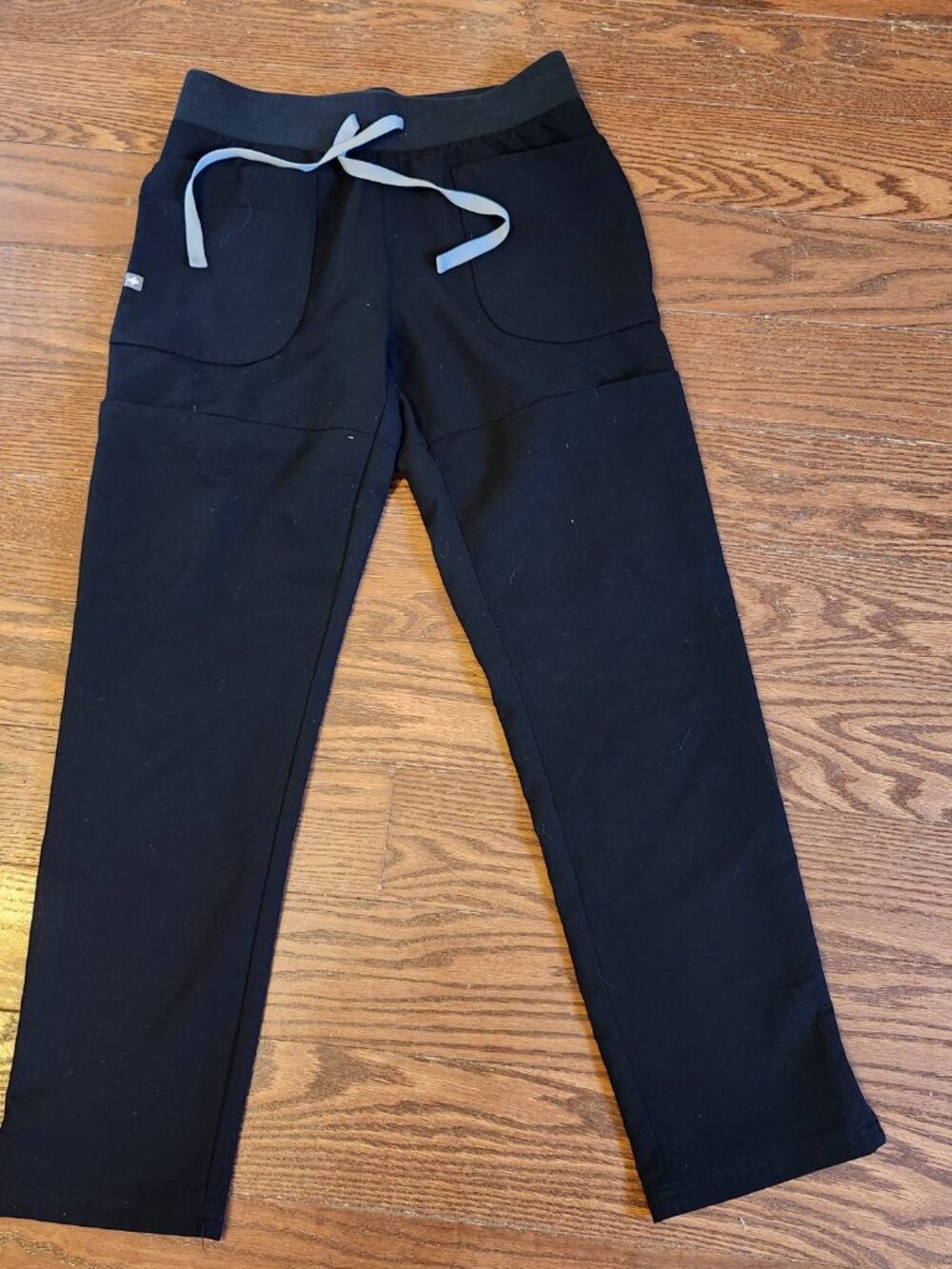 NWOT Nepal Slim Scrub Pants Straight Leg Black XS Petite Tons of Pockets